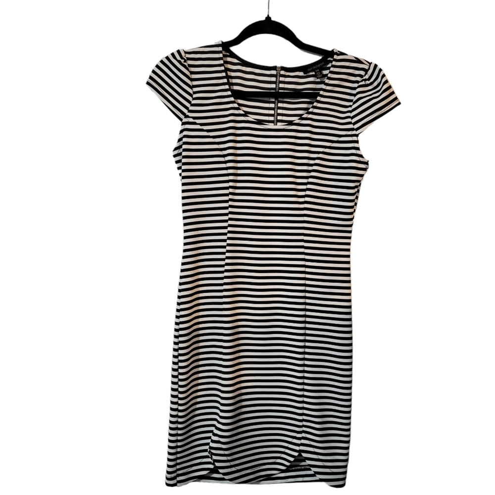 Jodi Kristopher black and white striped dress size 5/6